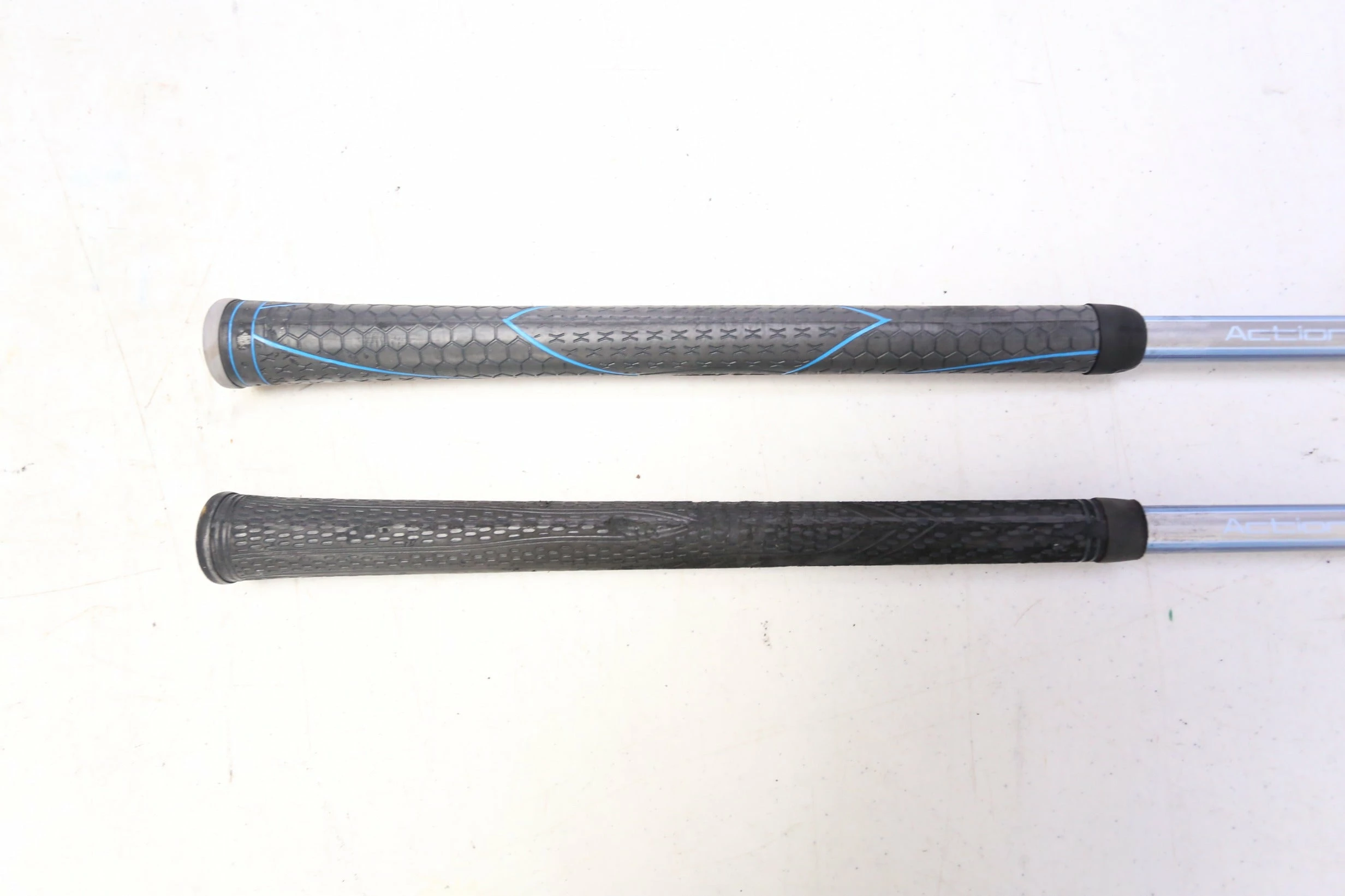 Cleveland HB 7, 8 Iron Set RH -1 In Action Ultralite Graphite Shafts Ladies Flex - Image 8