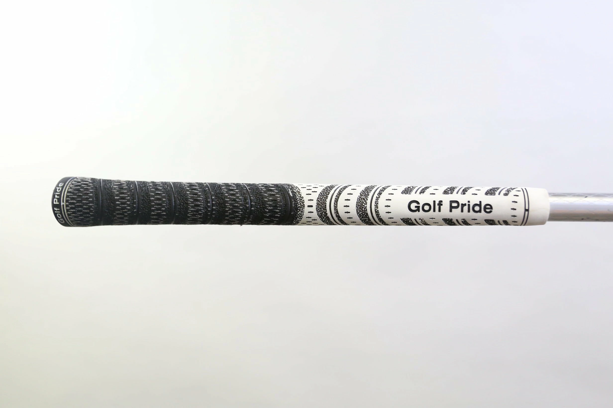 TaylorMade R15 Driver - Left-Handed - 10.5 Degrees - Regular Flex - Image 9