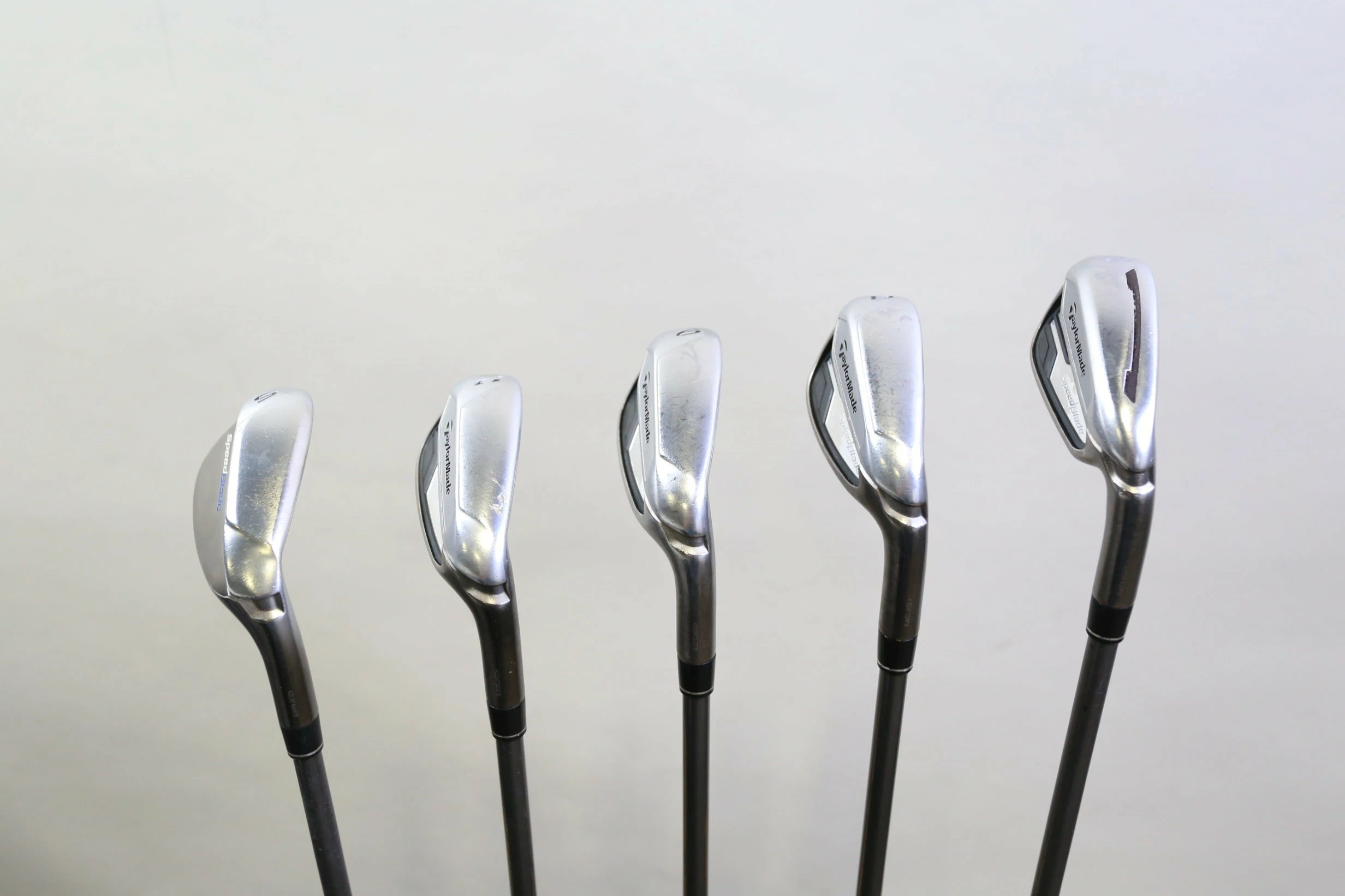 TaylorMade SpeedBlade 7-PW-SW Iron Set RH -0.5 In Matrix Graphite Ladies Flex - Image 4