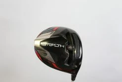 TaylorMade STEALTH PLUS Driver - Right-Handed - 8 Degrees - Regular Flex