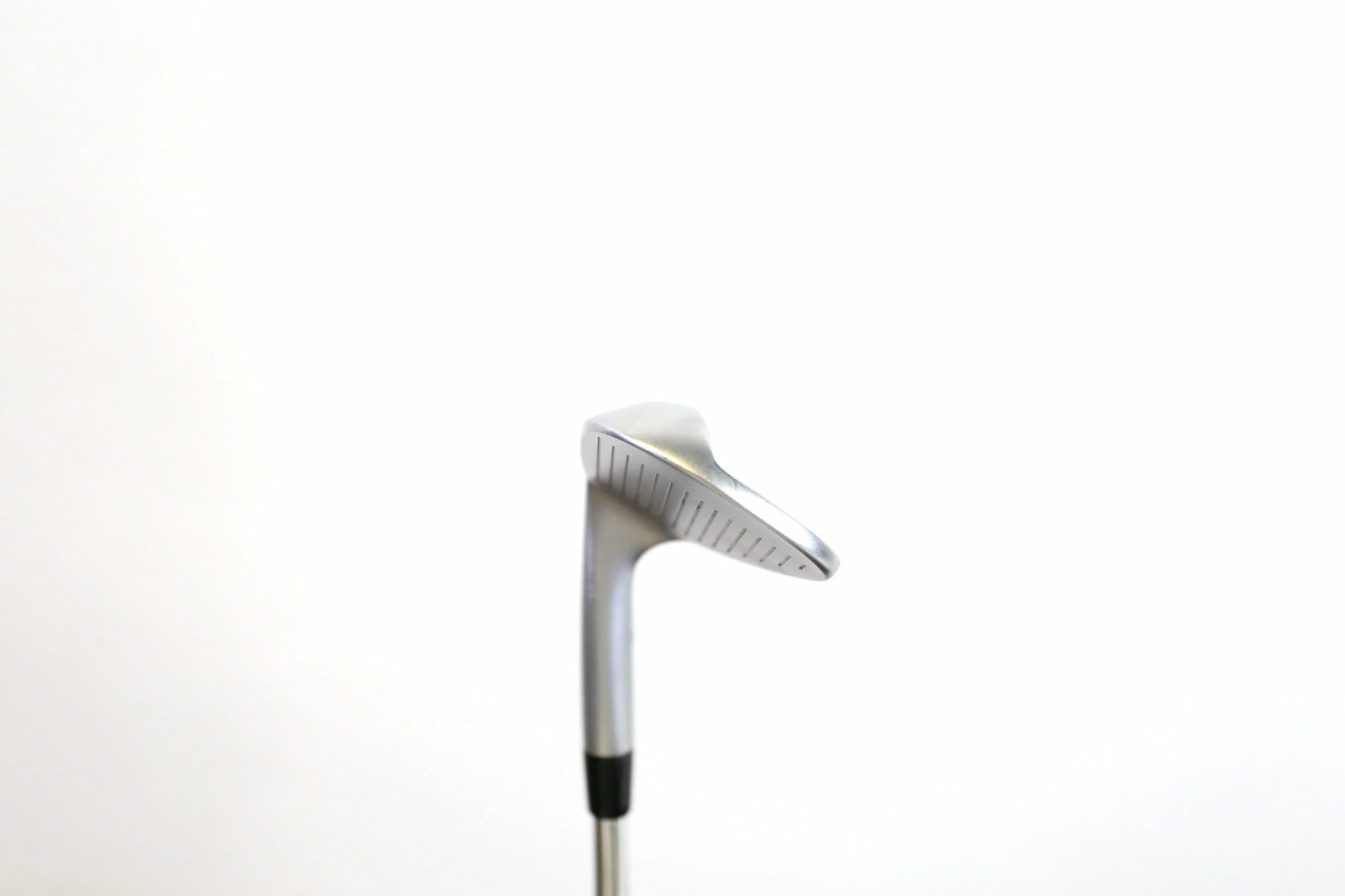 Mizuno T7 White Satin 56* Wedge RH 35.25 In 14* True Temper Steel Stiff Flex - Image 3