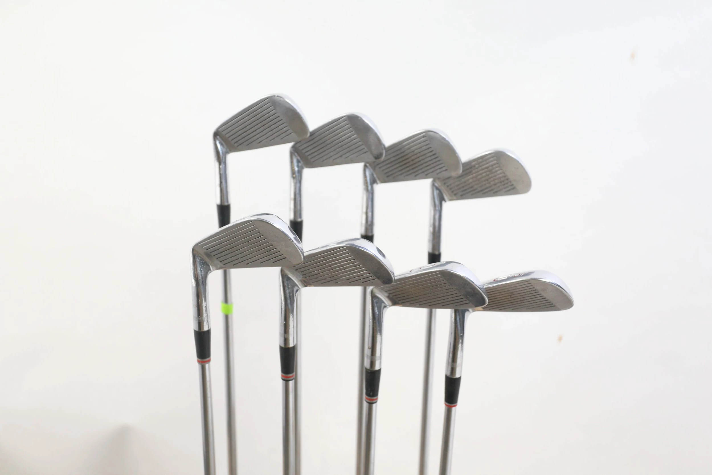 Ben Hogan Medallion 2-9 Iron Set RH -0.5 Ben Hogan Steel Shaft Stiff Flex - Image 2