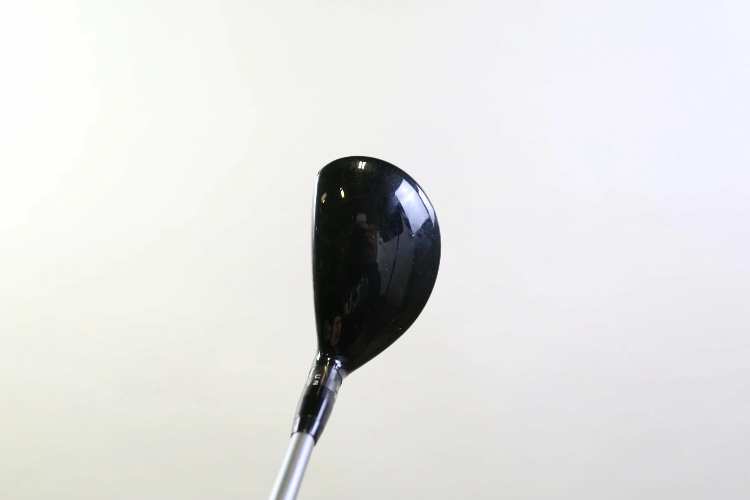 Titleist 915H 2 Hybrid 18* RH 40.25 In Diamana Graphite Shaft Stiff Flex - Image 7