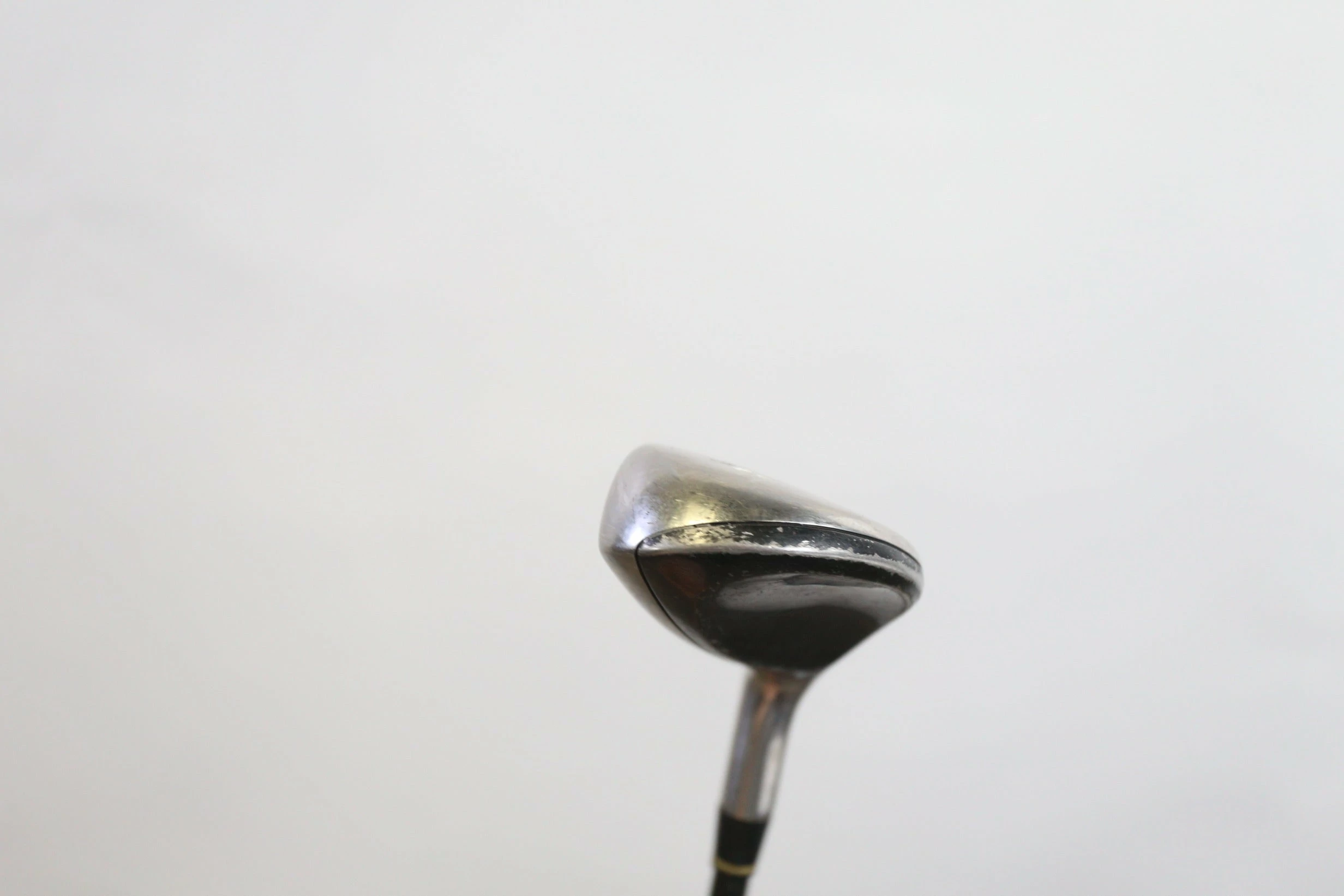 Cleveland HALO 4 Hybrid 25* RH 39.5 In Graman Graphite Shaft Stiff Flex - Image 4