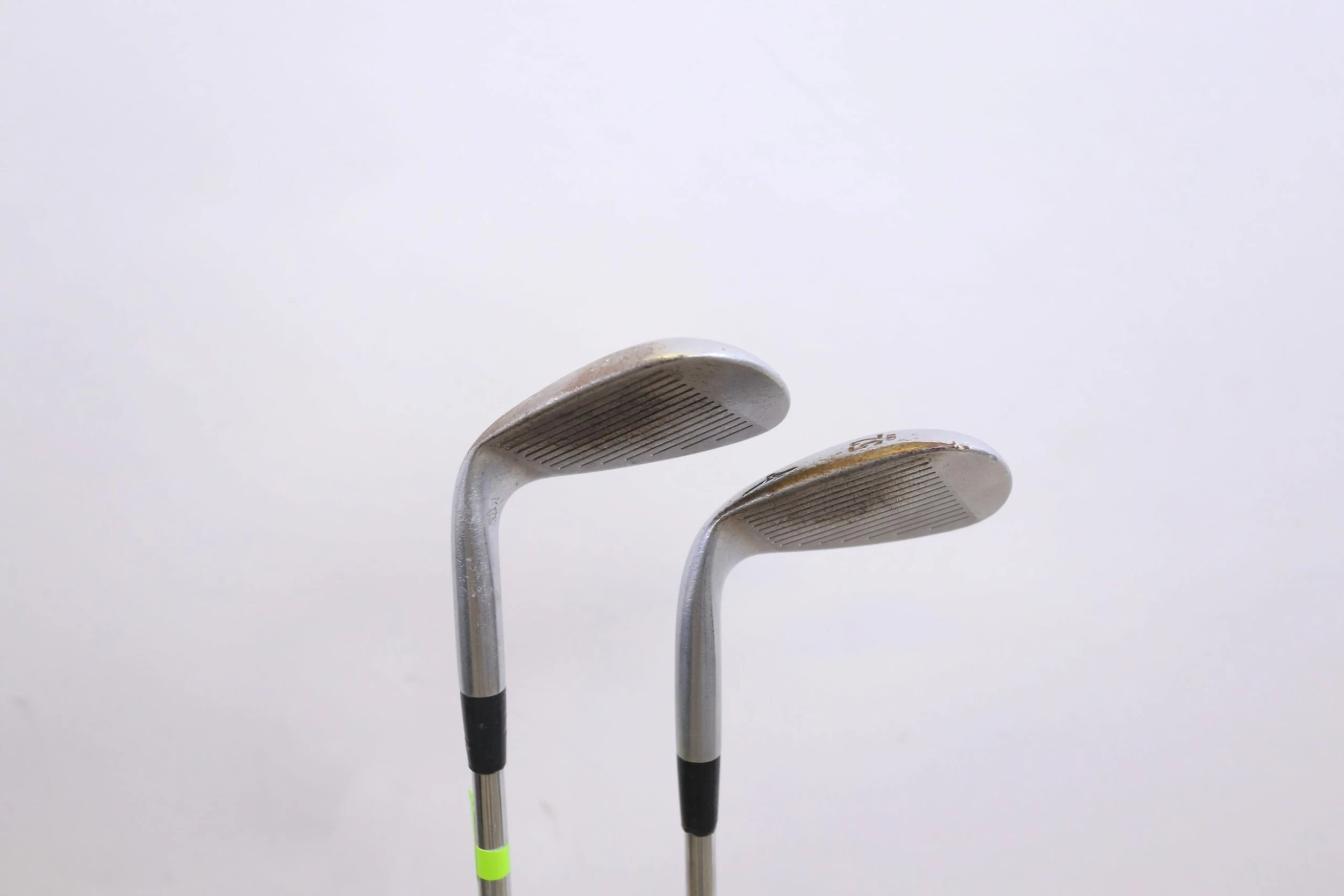 Mizuno MP T-10 White Satin 52*, 56* Wedge Set RH Steel Shaft Wedge Flex - Image 5