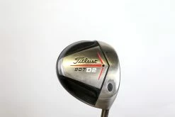 Titleist 907 D2 Driver - Right-Handed - 9.5 Degrees - Regular Flex