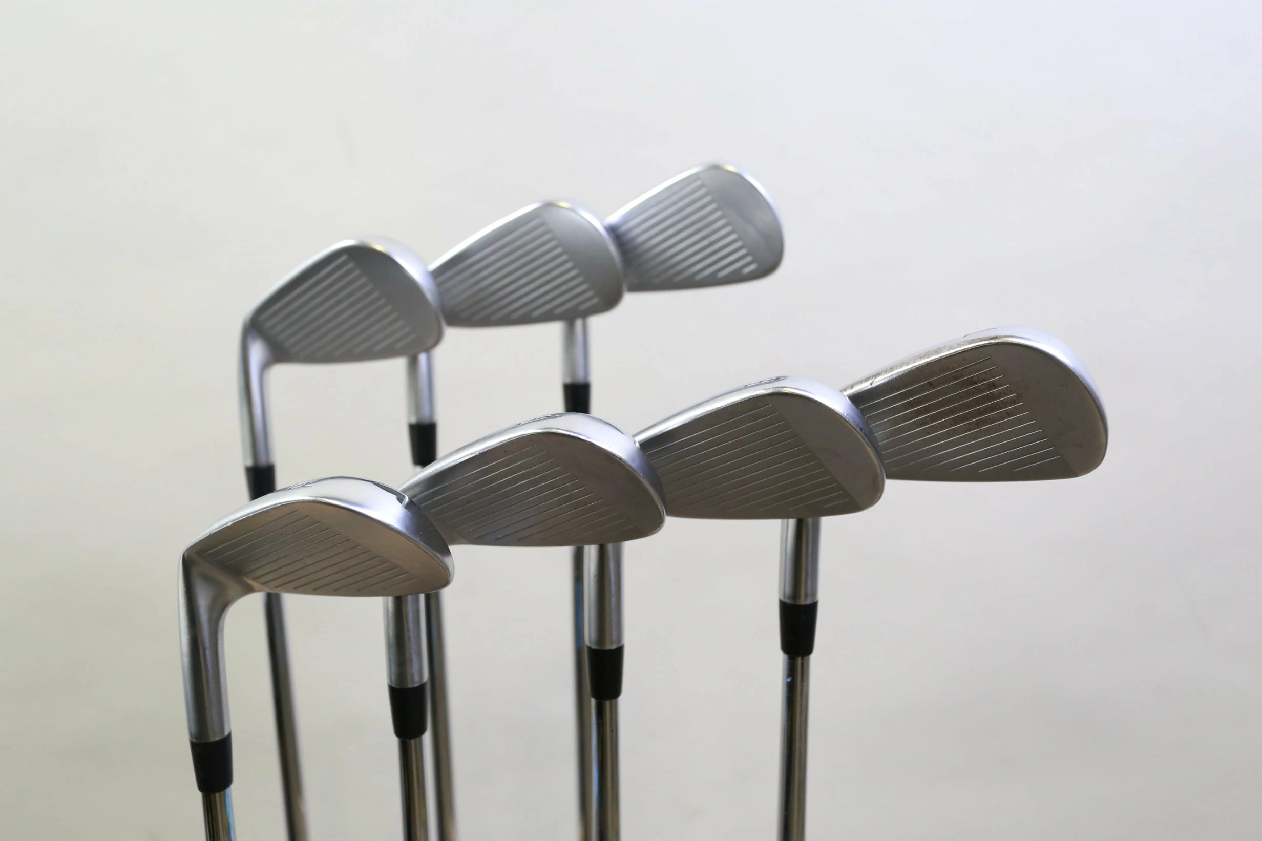 Mizuno JPX 919 Hot Metal Pro 4-PW Iron Set RH +0.5 In N.S Pro Modus3 Steel Stiff - Image 2