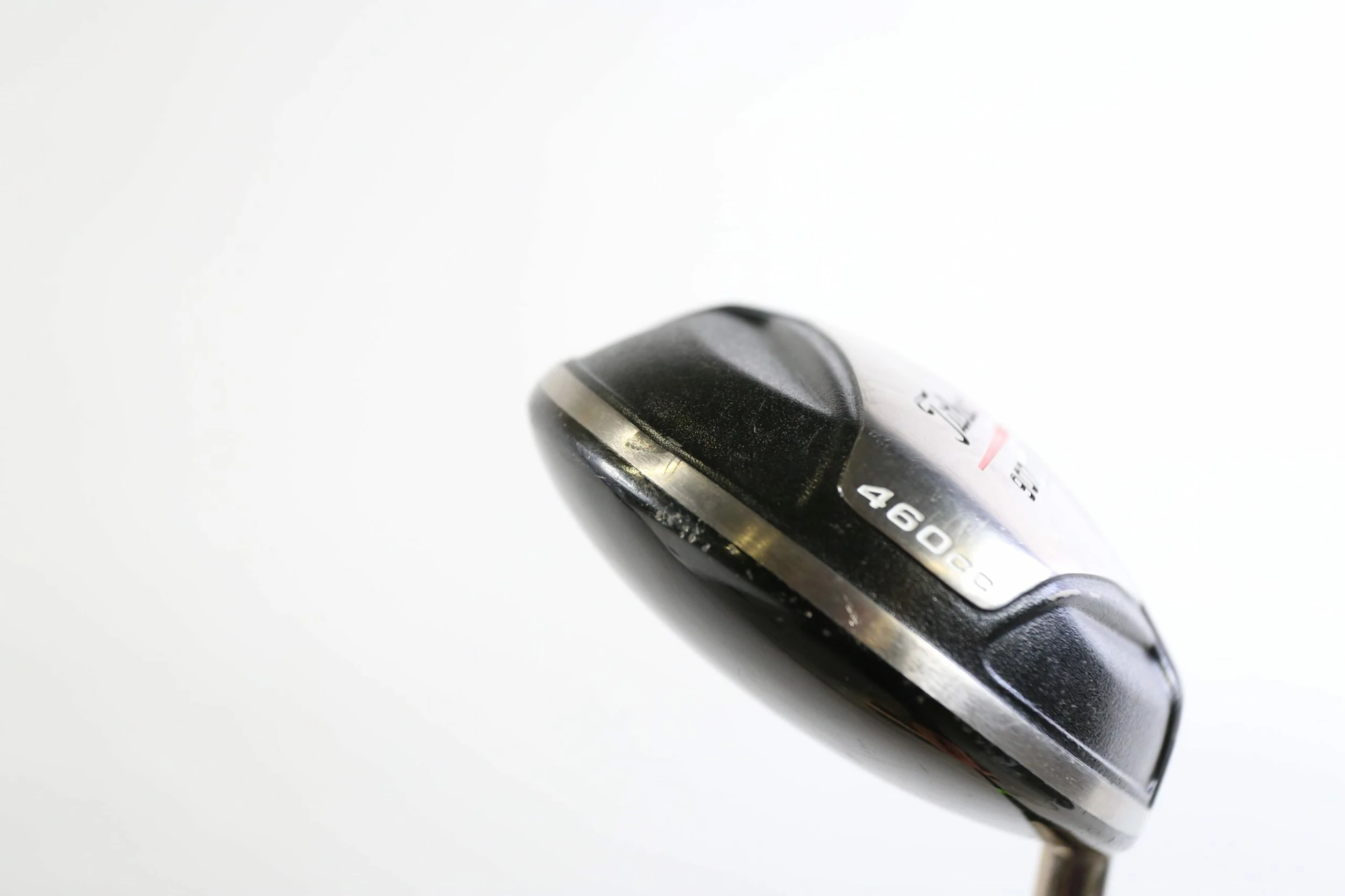 Titleist 907 D2 Driver - Right-Handed - 9.5 Degrees - Regular Flex - Image 7