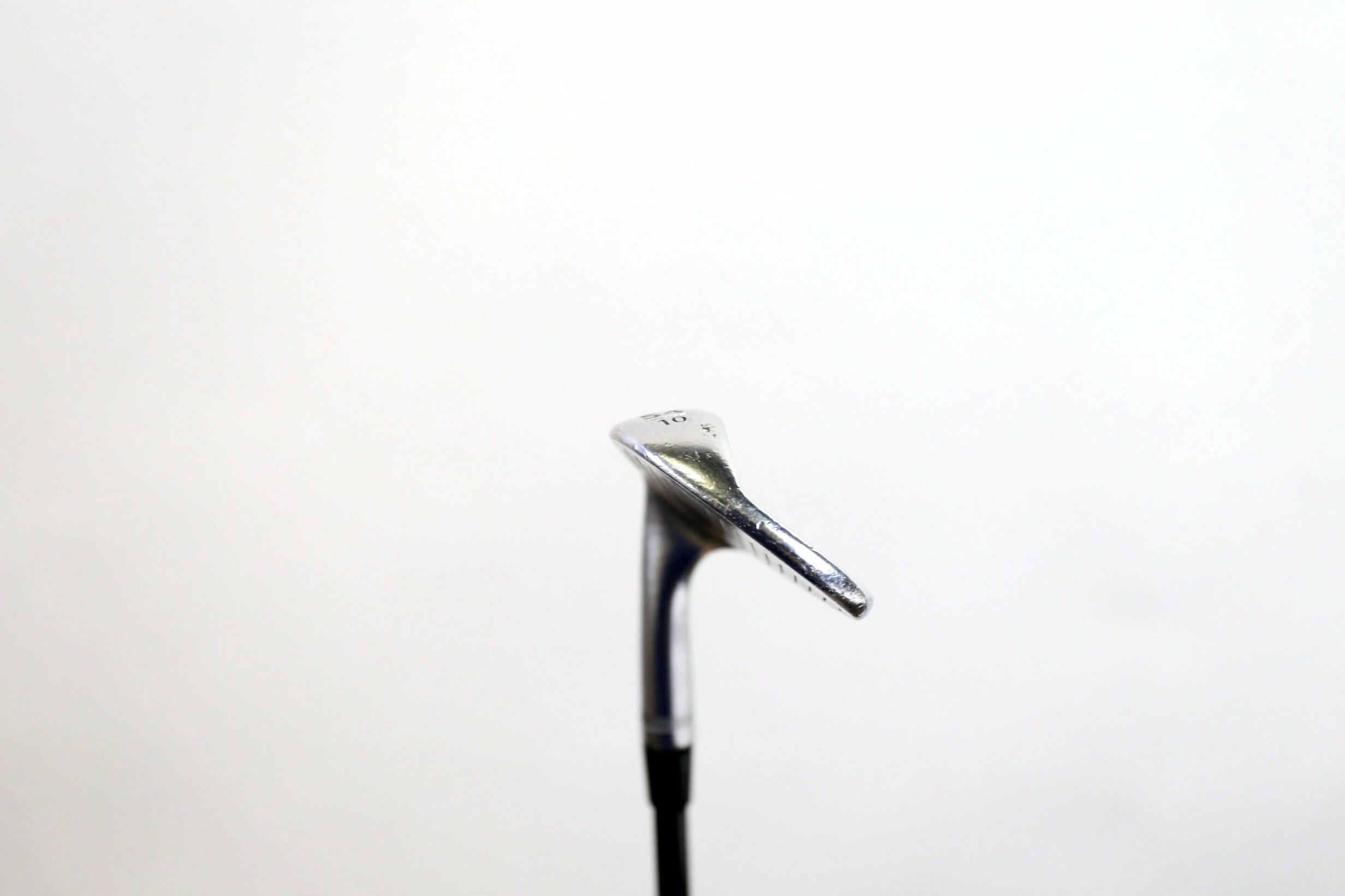 Callaway MD4 Chrome 54* Wedge RH 35 In UST Mamiya Graphite Stiff Flex - Image 3